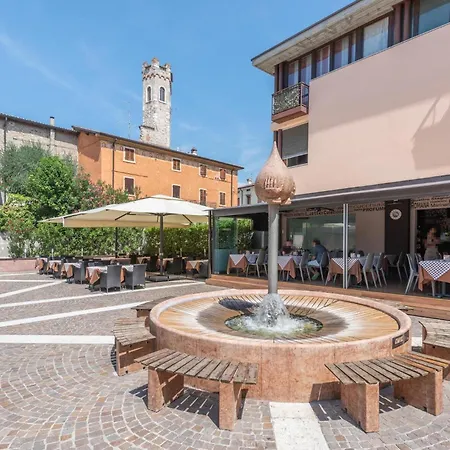 Apartamento 1 Bedroom Lovely In