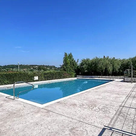 Apartamento 1 Bedroom Lovely In *