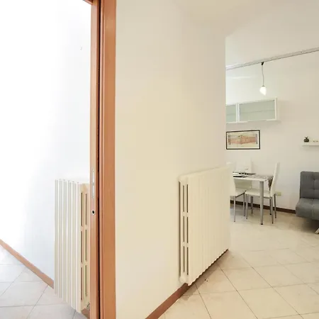 Apartamento 1 Bedroom Lovely In Bardolino